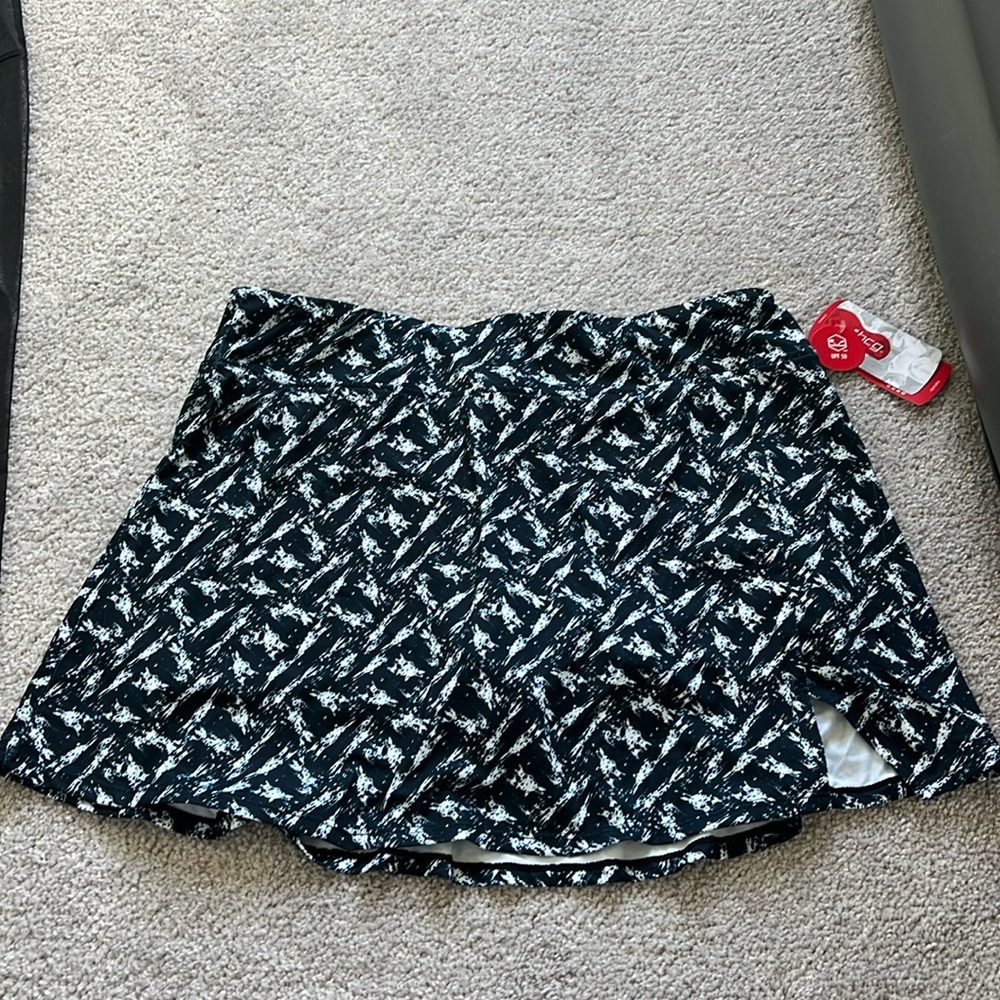 NWT BCG Tennis skirt with built in shorts
